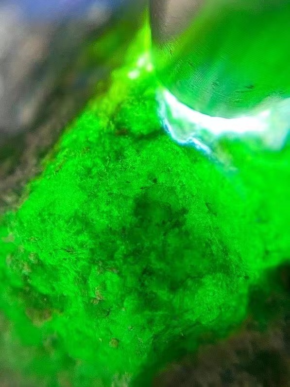 缅甸翡翠|缅甸翡翠会卡场口特征