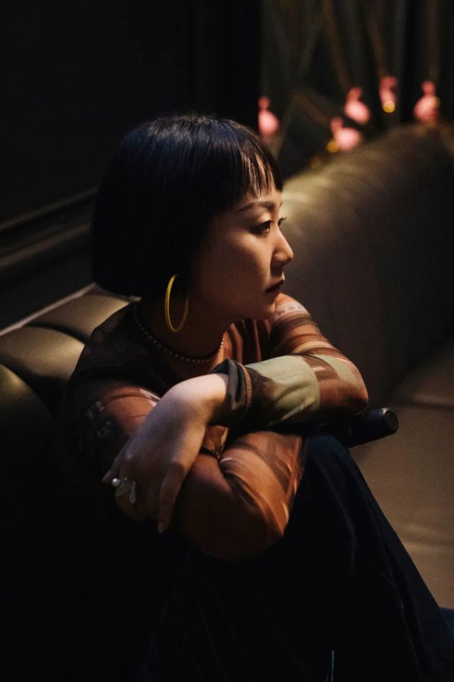 奚梦瑶|辣目洋子新剧开机，男主全程黑脸，网友吐槽：不爱演就别演