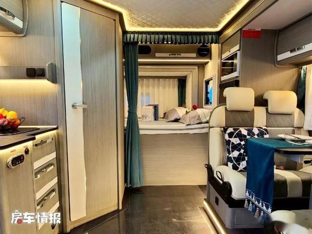 依维柯房车|新款依维柯房车亮相，4种内饰风格任意选，全家老小都能住得下