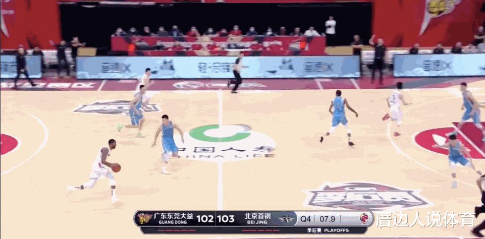 廣東男籃|準絕殺拯救廣東！威姆斯25+10+8再演救世主：杜鋒激動擁抱慶祝