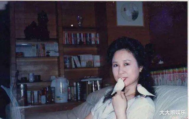 琼瑶|“爱情教母”琼瑶的烂情史，比她剧中的还要混乱