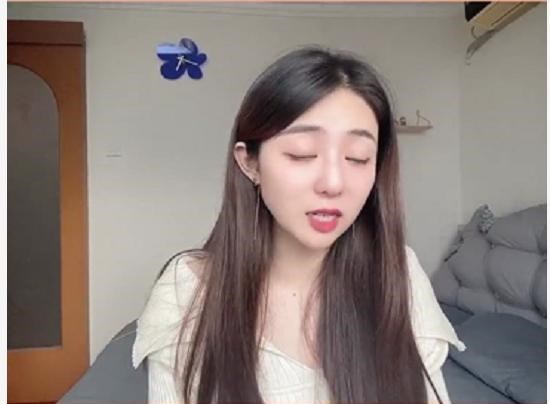 当红女星|又有明星塌房了？某经纪人曝当红女星剧组耍大牌，具体是谁惹猜忌