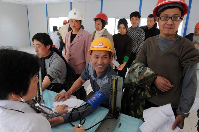 如果一个大城市没有了农民工,大城市春节时候的样子