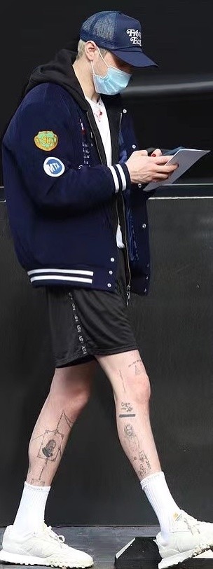 当红女星|金姐的黑人前夫近照曝光!留络腮胡萎靡不振,仍吊打前妻的现男友