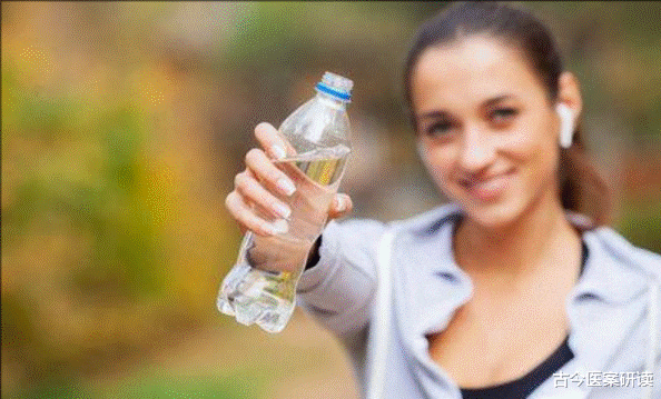 痛风|痛风大多是“拖”出来的，医生提醒：出现“2多2疼”，赶紧调理，防止肾脏衰竭