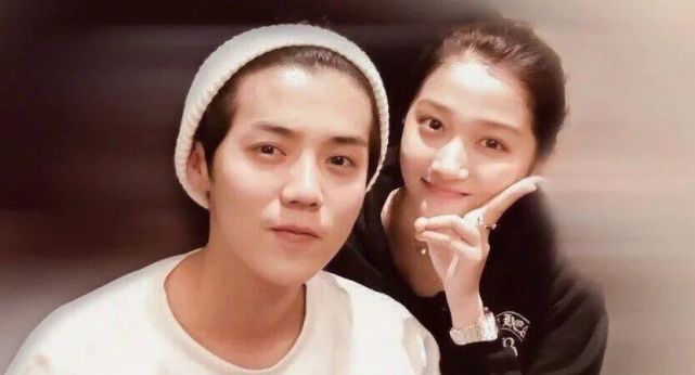 郑爽|郑爽：TMD烦死了，早知道你俩喜欢孩子就卖给你们了！