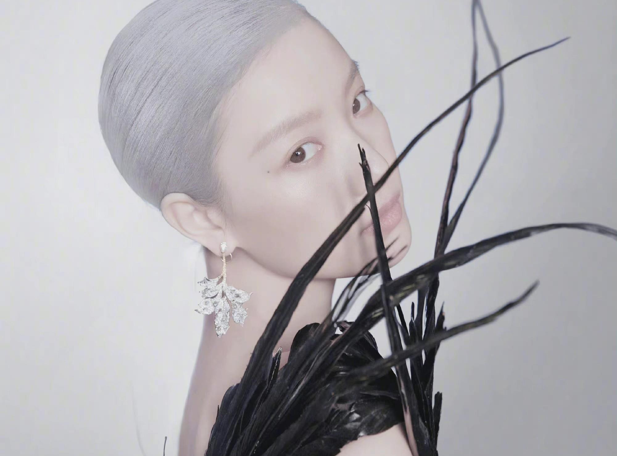 陈漫|一个月拍一张照、把明星修得认不出，却成娱乐圈群宠，陈漫凭什么