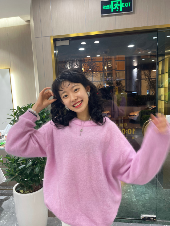 BiuFashion|《乔家的儿女》小三扮演者梁文慧，日常私服有灵气，充满少女感