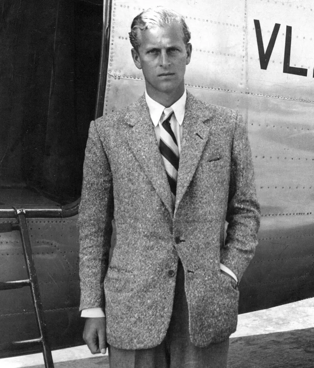 斑马的育乐园 论男装时尚只服菲利普亲王，比哈里王子还会穿！裙子都能hold住