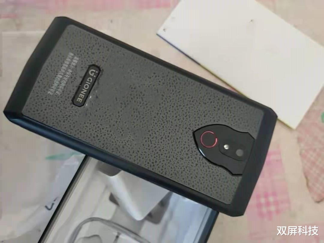 电池|10000mAh大电池+128GB存储+3D人脸，跌至1099元，售价更良心