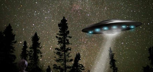 核酸检测 土耳其拍摄到了“UFO”影像，在空中把“舱门”打开，这是真的吗