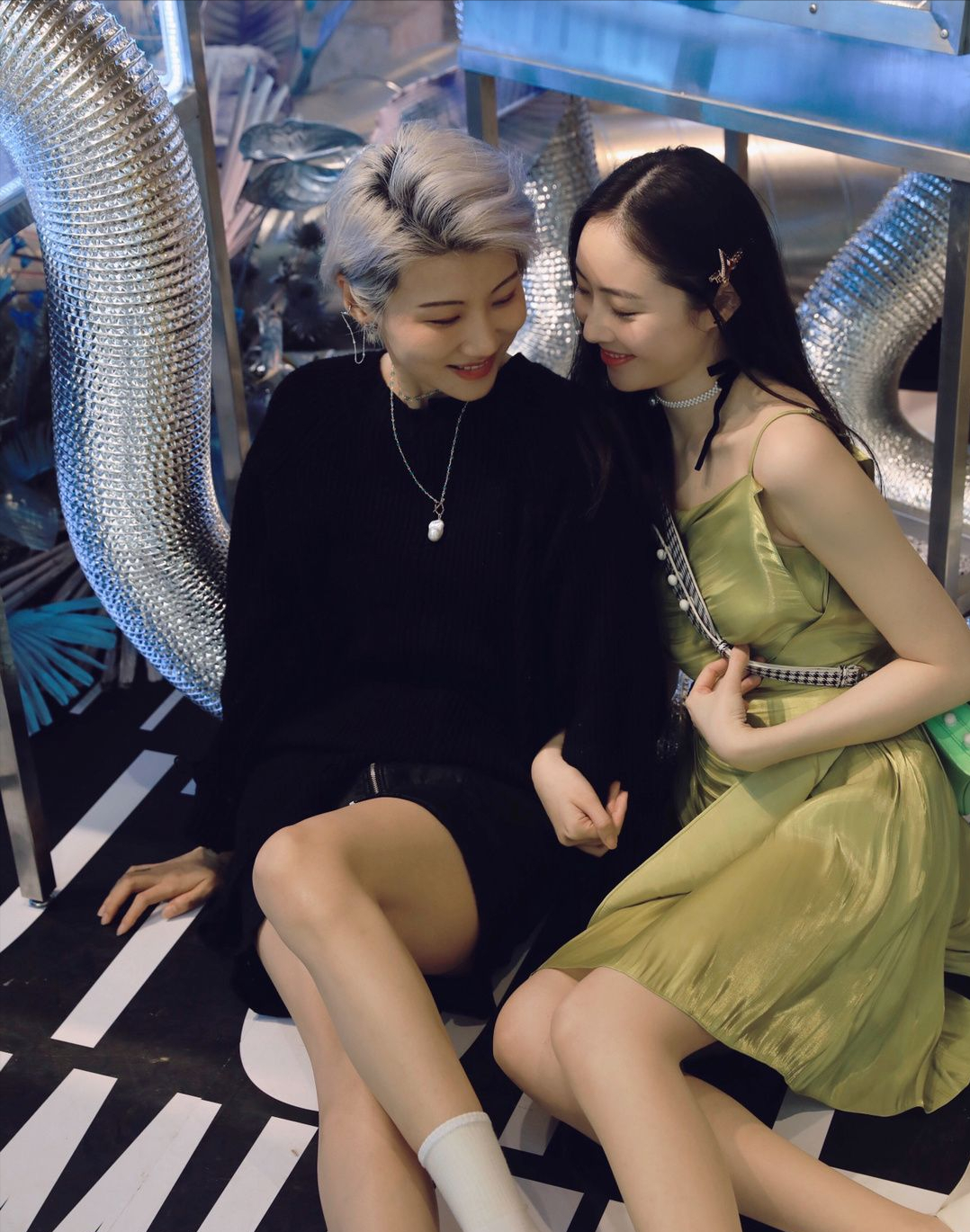 Lady变美日记|陈露与好闺蜜王萌“合拍”，温柔小美女与辣妹的组合，看着很养眼