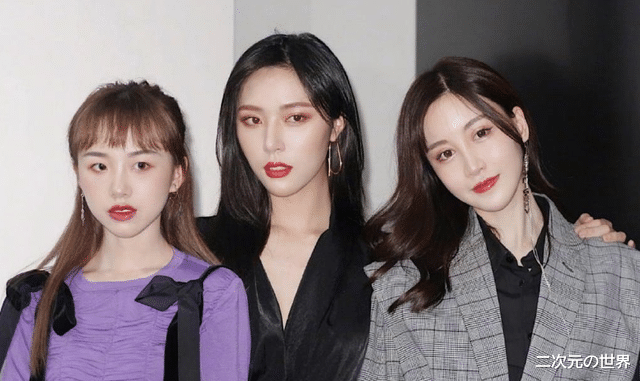 貂蝉|网红和明星差3个壁,和国家队差5个壁,网友对比:真,东施效颦