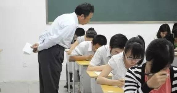 依科育儿吧|一线教师迎好消息,评职称将要改变,满15年教龄以上或可直接晋升