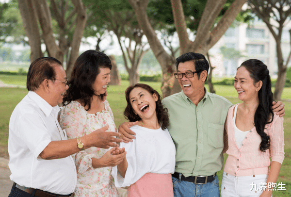 高血压|50岁后警惕“断崖式衰老”,做好4个关键点,不给子女添麻烦!