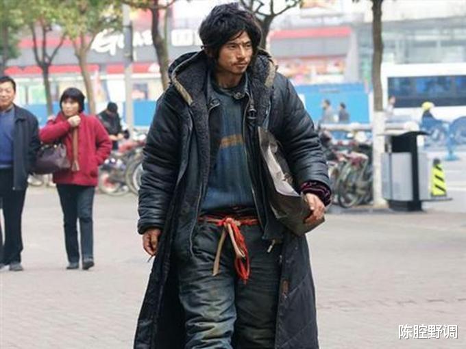 陈腔野调 前记者宋湘波甘当流浪汉：生而为人，你没权享受无拘无束的自由