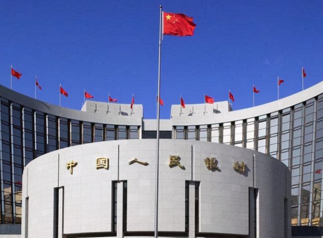 利息 4月1日起，银行存款选择三年还是一年到期再续？看完长见识了