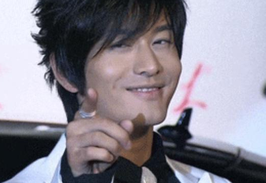 张艺兴|“自以为自己很帅，却被现实打脸”的男星，最后一位辣眼睛