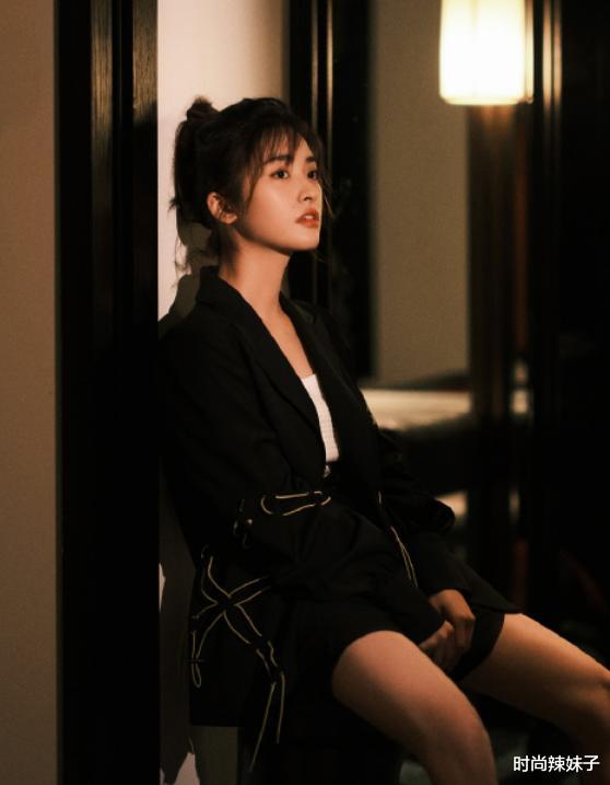 寸头|沈月终于减肥成功！粉嫩打扮完胜张子枫，不愧是“校花”人物