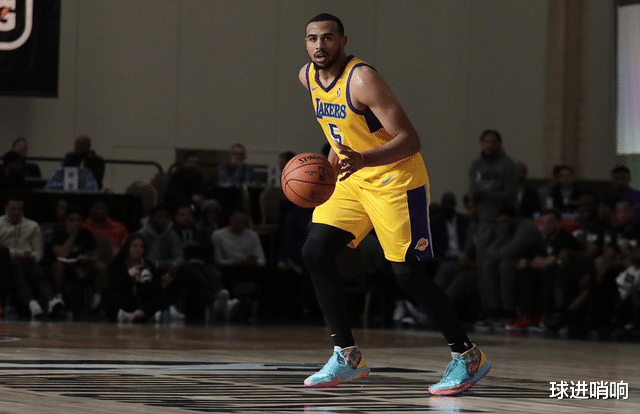 湖人队|各取所需！2换3交易方案出炉，湖人喜迎9号秀，尼克斯如愿得塔克