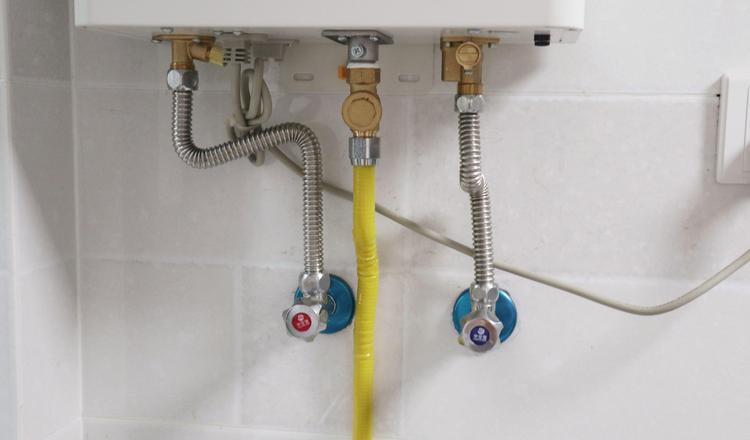 英特爾|洗澡總擔心電熱水器爆炸？論電熱水器的安全使用，早點知道早放心