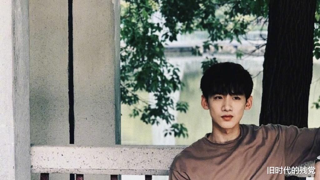 白敬亭|白敬亭杨紫互动现场令人惊喜，期待这两人也有合作！