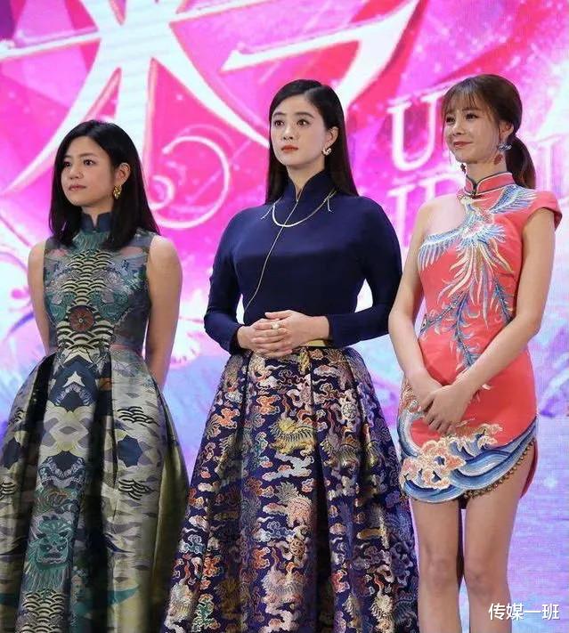 鞠婧祎|6个被身材拖累的红毯女星：蒋欣骨架大，沈月五五分，马思纯壮实