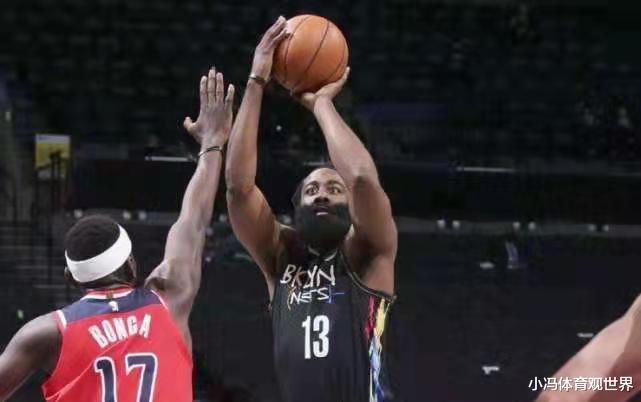 威斯布鲁克|画面太和谐！哈登赛场和威少偷偷秀恩爱，杜欧被无视