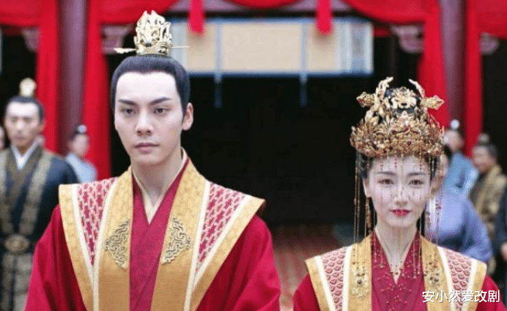 疯狂|斛珠夫人：鄢陵帝姬疯狂暗示自己身份有问题，是因为她要换马甲