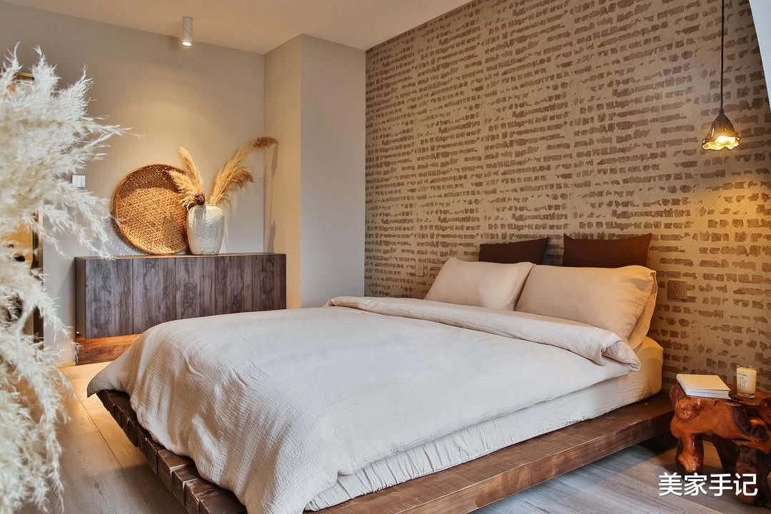 美家手记|北京夫妻140㎡的家，坚持客厅铺碎石，阳台垫高30公分，完工实用极了