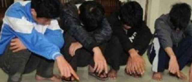 17年前,4名少年残害花季少女,得知未成年无死刑后,竟当庭大笑