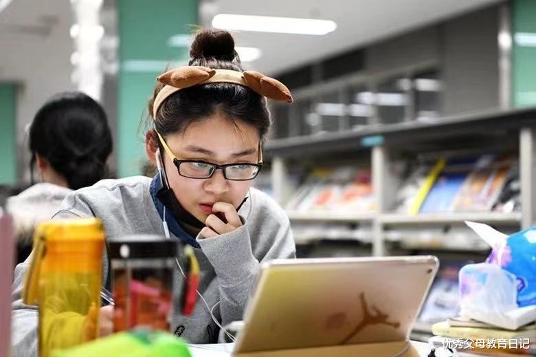 令人心动的offer|大学生毕业后，应该选择校招还是社招？听听过来人的建议