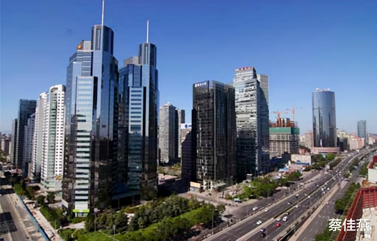 招聘|45岁农民工娶24岁外国美女，婚后生下混血儿住工地，如今却很幸福