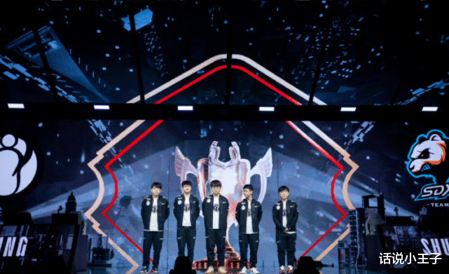 ig|“IG没有救了,苏小落都离队了”,IG发布新赛季大名单,网友直接炸锅了