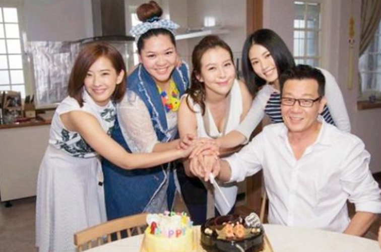 马蓉|一妻一妾住楼上楼下，66岁仍奔波赚钱养家的他，真的值得羡慕吗？