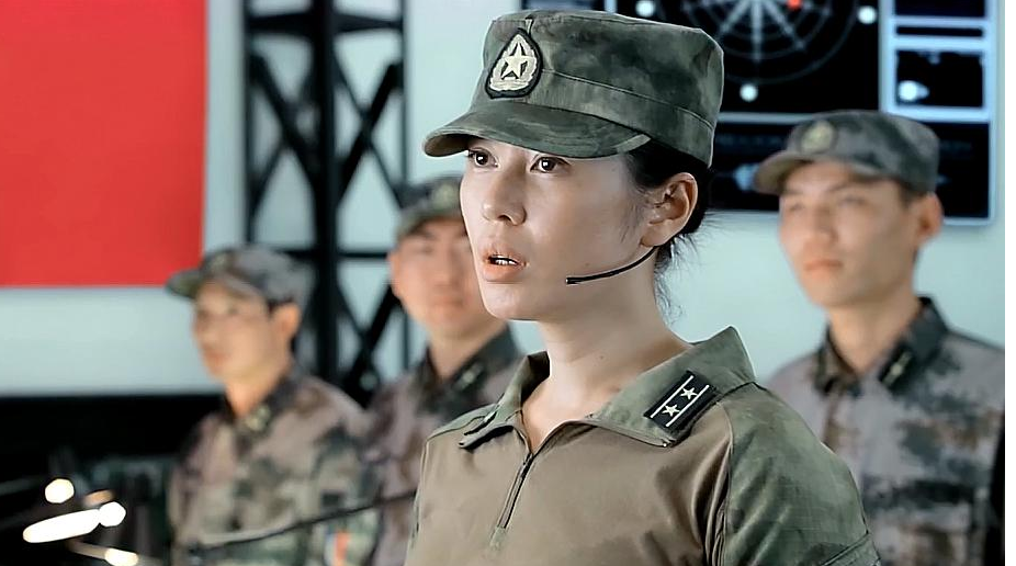 黄渤|?她曾把黄渤吻到害羞,和导演同居12年遭嫌弃,如今身价过亿仍低调!