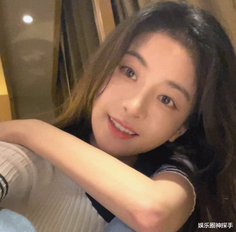 肖战|顶着“小张柏芝”出道，出道11年却不红，31岁的贡米长相变化大