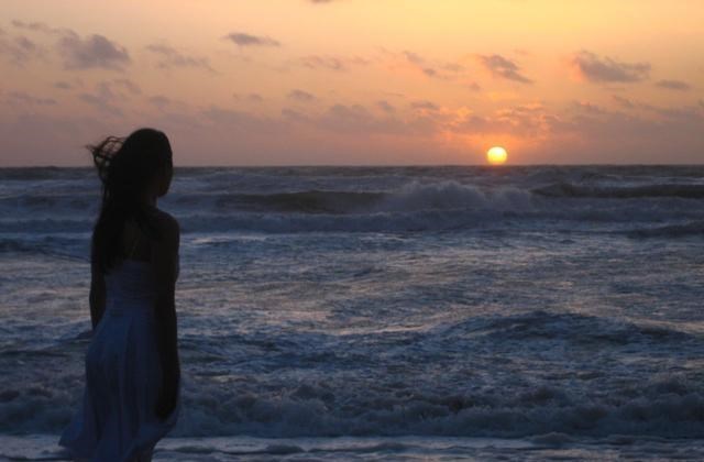 缘来妈咪|她是爱国华裔，自杀时，孩子刚满两岁，除了日本，全世界都在哀悼