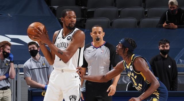 楊鳴|聯盟第3！一場比賽沒歇，別夸杜蘭特哈登了，他才是籃網無名英雄