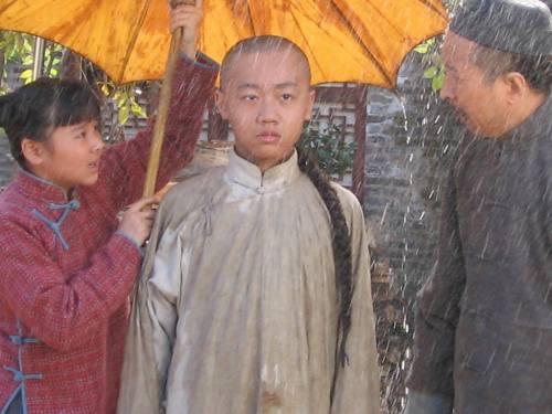 杨丽晓|童星出道的杨丽晓如今逆袭，美得不可方物，她和释小龙秘密结婚？