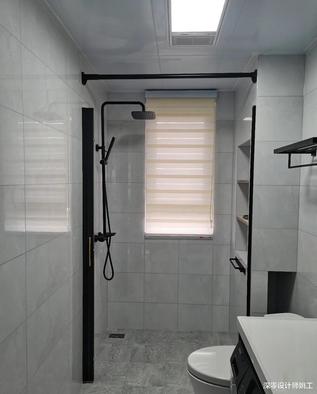 |恕我直言，越小卫生间，越要重视干湿分离，靠一个隐形浴帘就够了