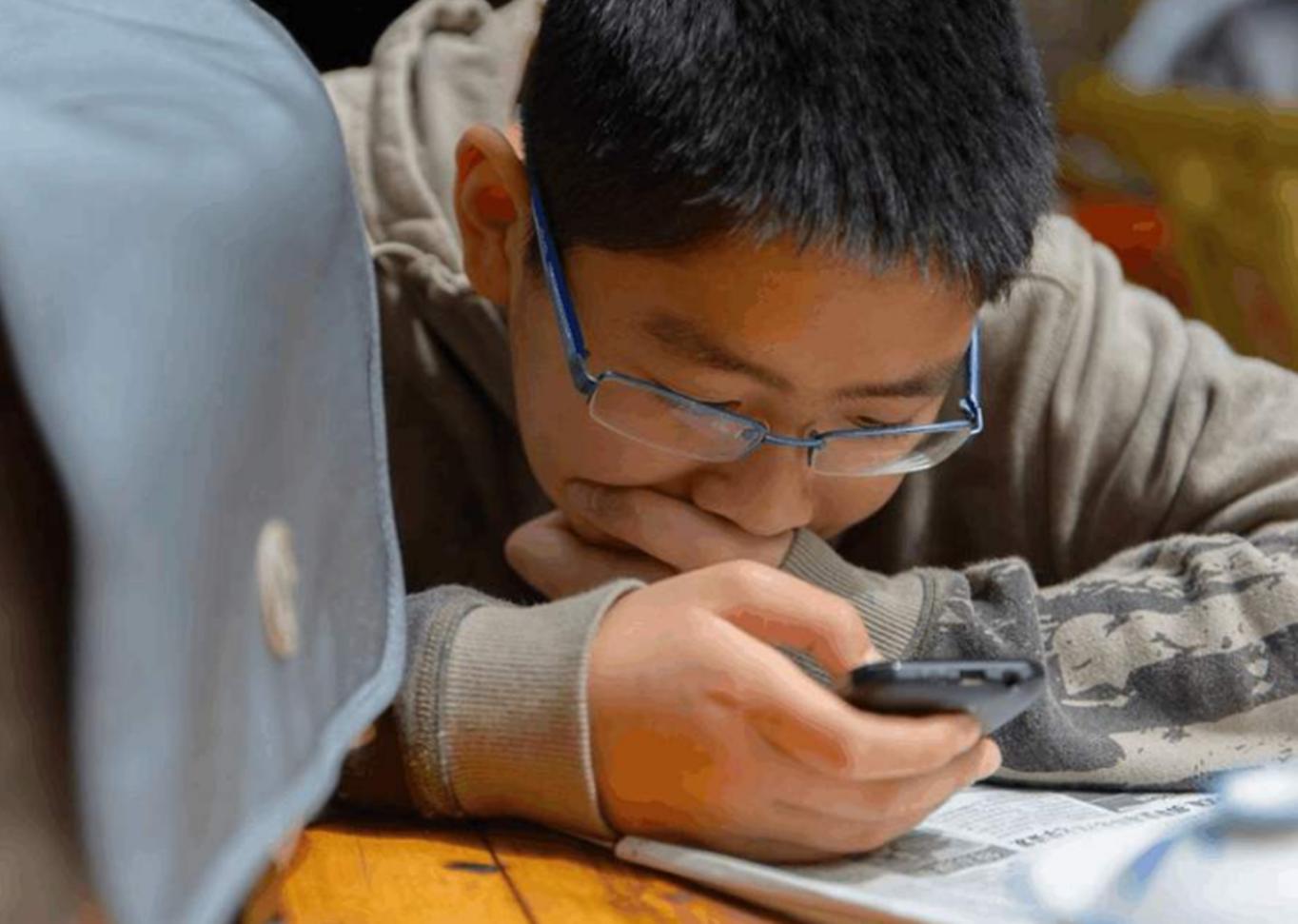 禾禾是个小姑娘|当青春期碰上暑假，家长该如何与叛逆的孩子相处？少责备，多理解