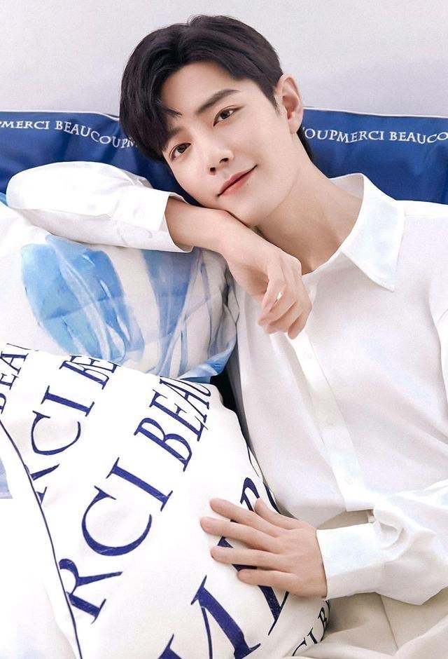 molly|肖战亲自发文，或将出席11月3日古驰时装秀活动