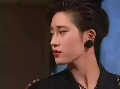 陈法蓉|17岁洪欣，17岁朱茵，17岁蔡少芬，17岁陈法蓉，差距一目了然