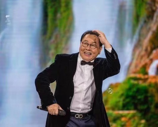 |马德华：娶初恋为妻，花花世界再美，也不及“嫦娥”半分