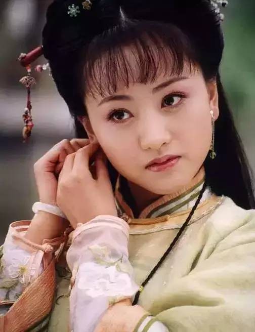 杨蓉|佛系演员杨蓉：不炒绯闻、不陪酒，40岁在家吃斋念佛，没有男友也幸福