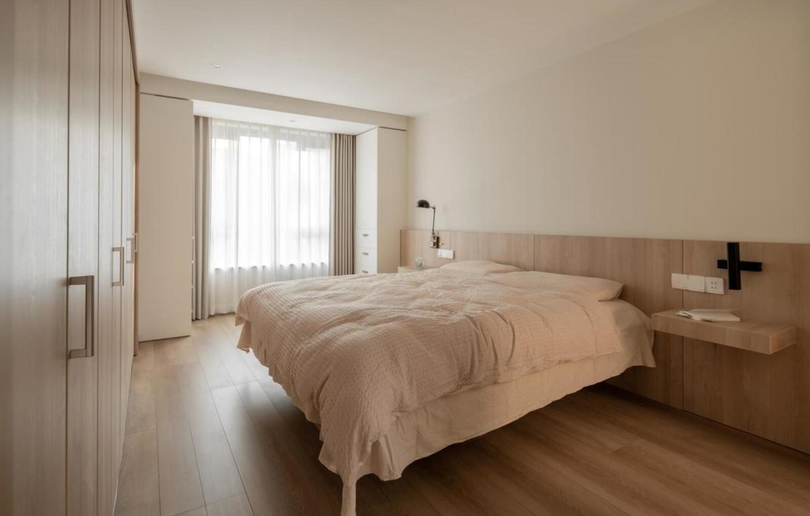 精致的生活，并不需要华丽的空间，看她家简简单单，照样很温馨