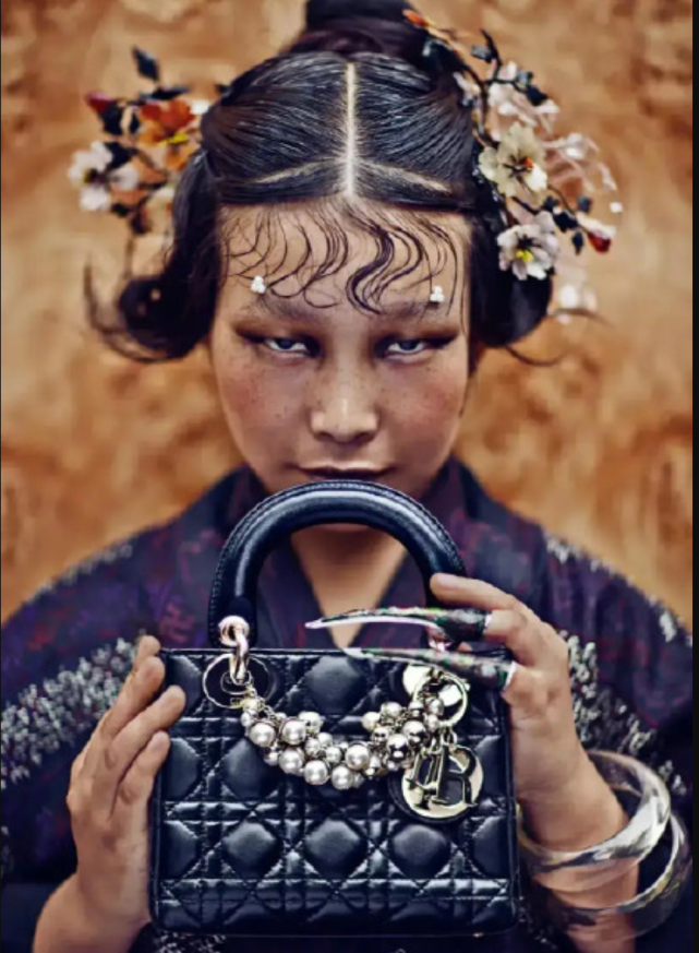 陈漫|时尚教母点评陈漫作品，创作背景想在国际出名，背后影响不可不防