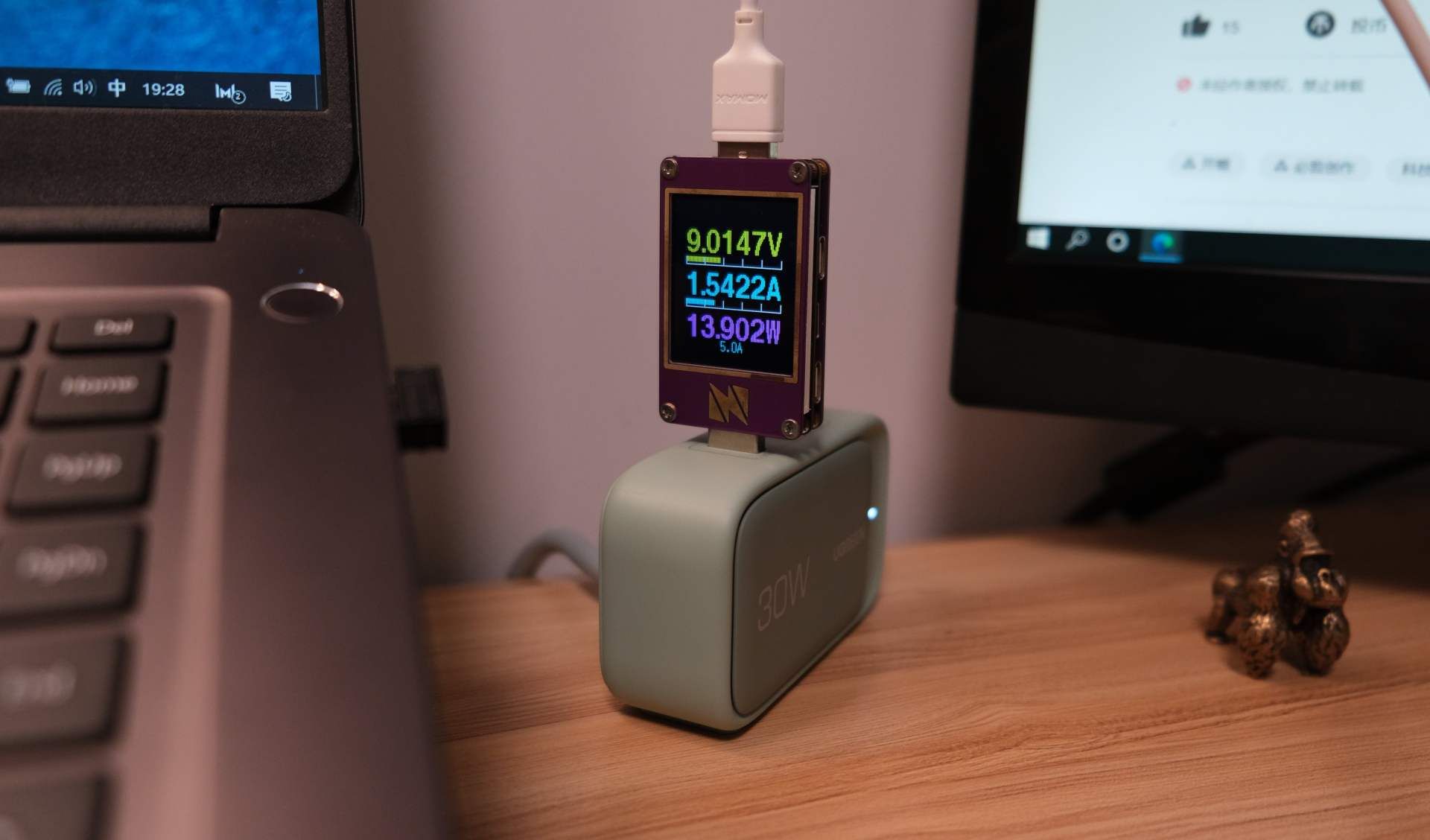 朴实无华，从实用和整洁出发的书桌改造实战