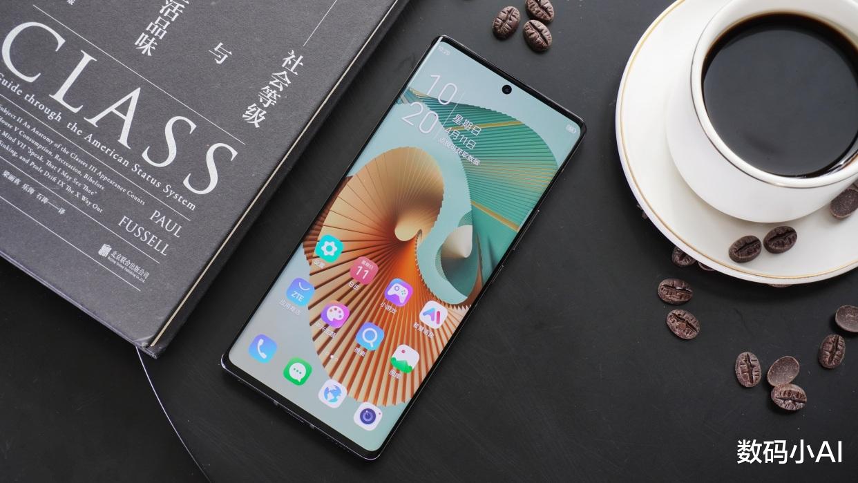 小米科技|?首款18G+1TB手机,半年降价1000元,可惜有人不识货